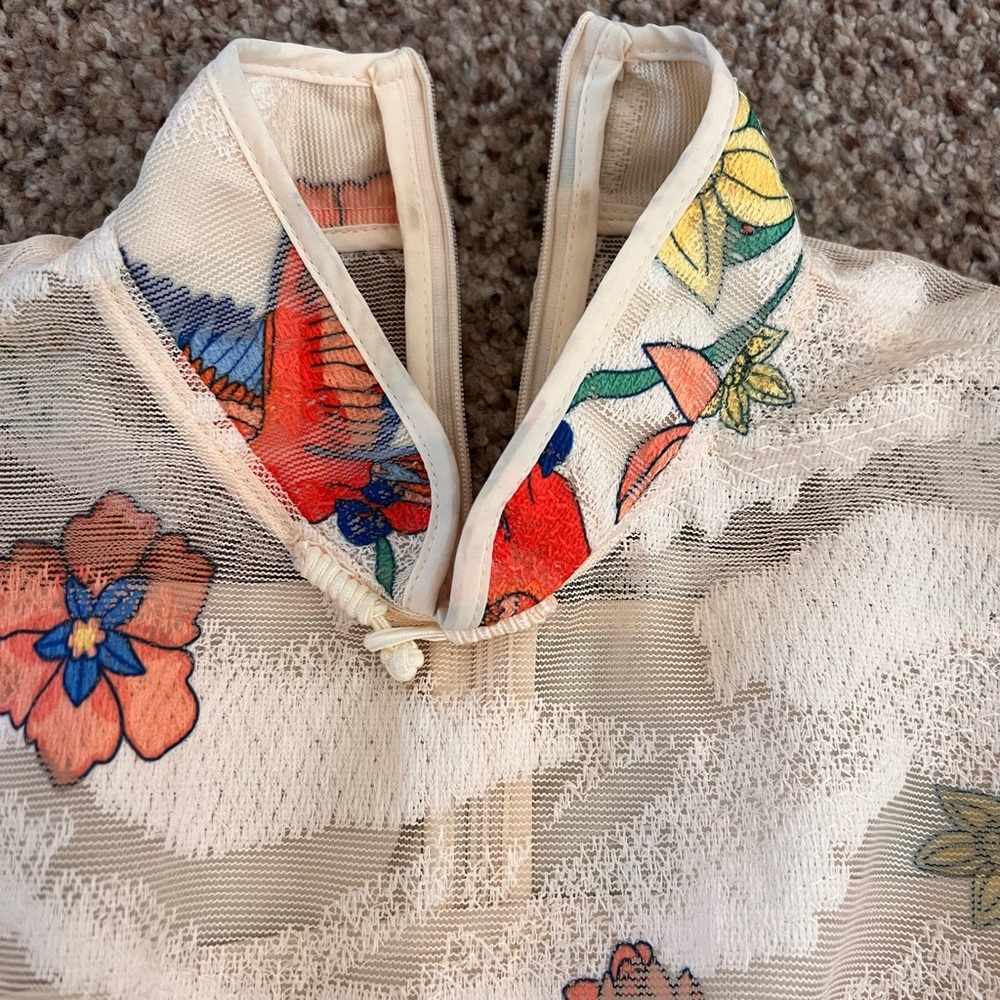 Unique Vintage Cream Dress with Multicolor Accents - Picture 6 of 6